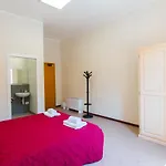 Hostal Student's Estense *
