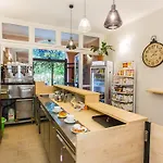 Hostal Student's Estense