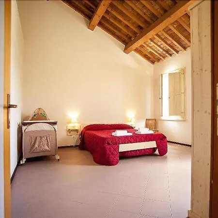 Student's Estense * Ferrara