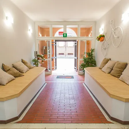 Student's Estense Hostel Ferrara