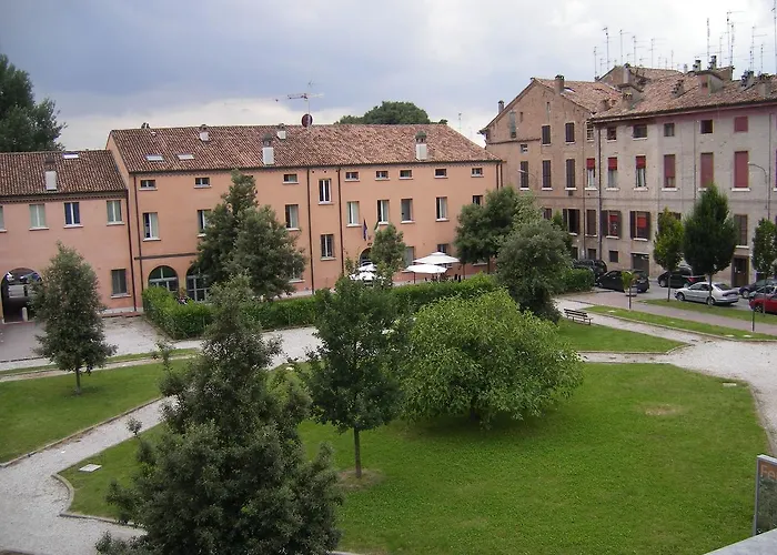 Student's Estense Ferrara